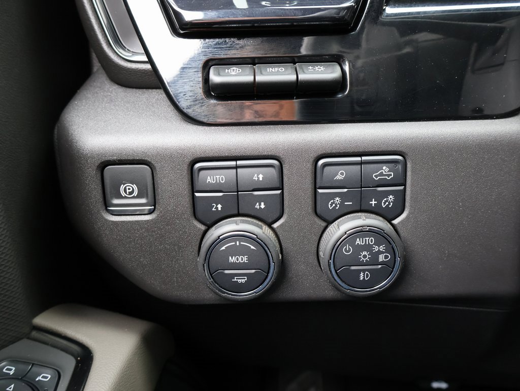 Used 2024 Chevrolet Silverado 1500 ZR2 w/ Technology Package image 41