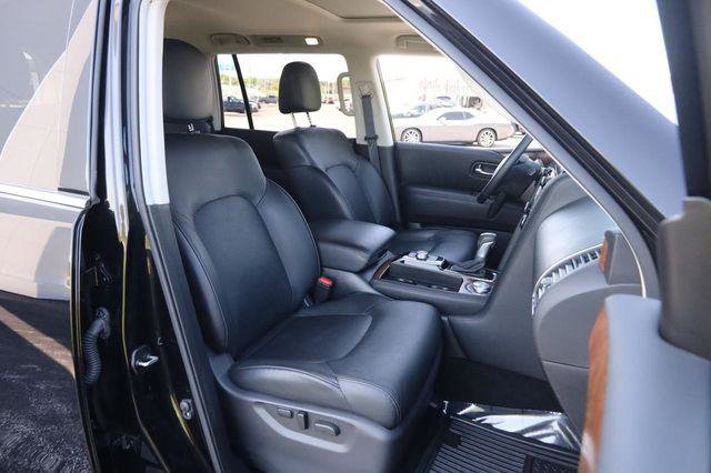 Used 2024 Nissan Armada SL w/ Captain's Chairs Package AWD/4WD image 29