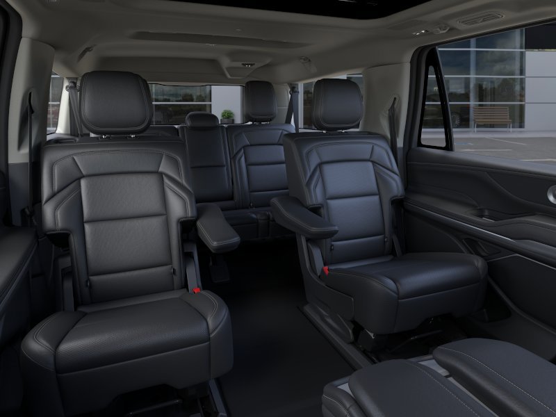 New 2026 Lincoln Navigator L Reserve AWD/4WD image 11