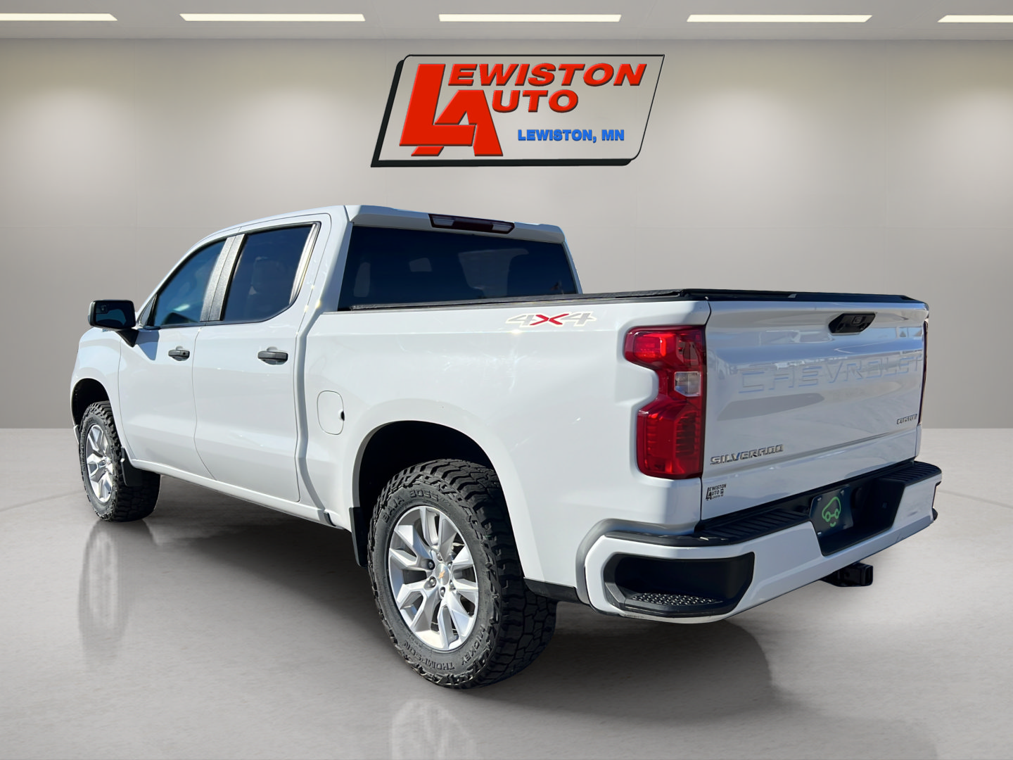 Certified 2024 Chevrolet Silverado 1500 Custom AWD/4WD image 11