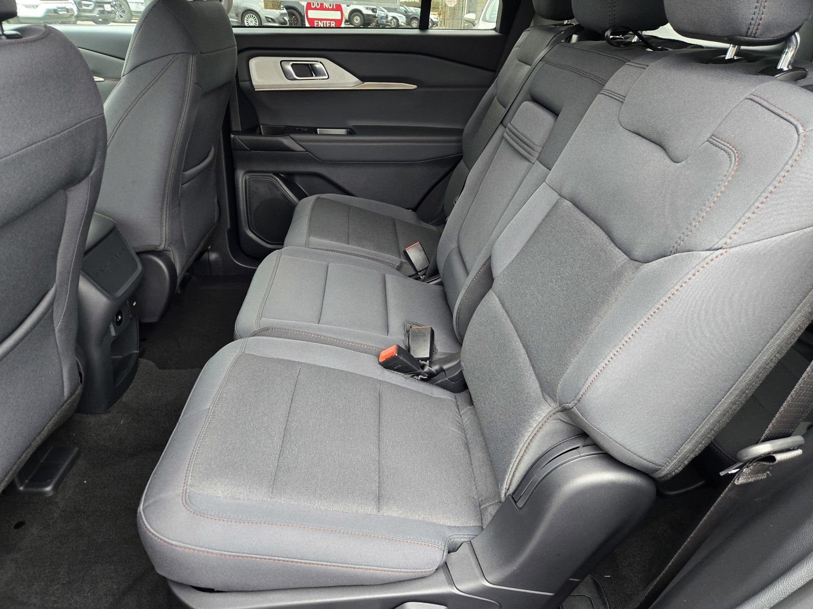 New 2026 Ford Explorer Active RWD image 6