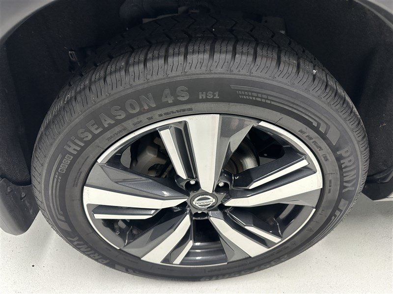 Used 2021 Nissan Rogue Platinum AWD/4WD image 14