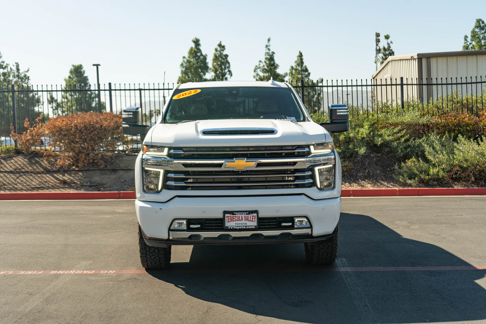 Used 2022 Chevrolet Silverado 3500 High Country w/ Z71 Off-Road Package AWD/4WD image 2