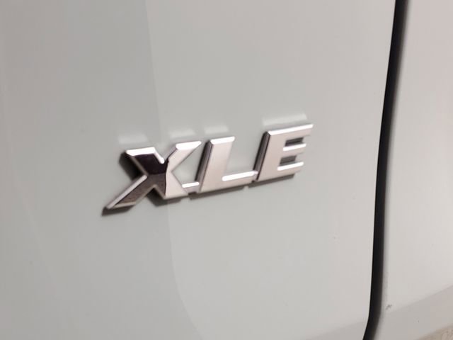 Used 2023 Toyota RAV4 XLE image 9