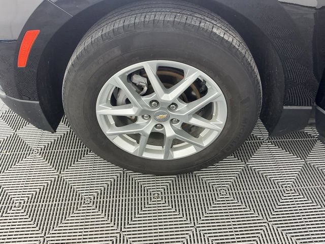 Used 2023 Chevrolet Equinox LS FWD image 16