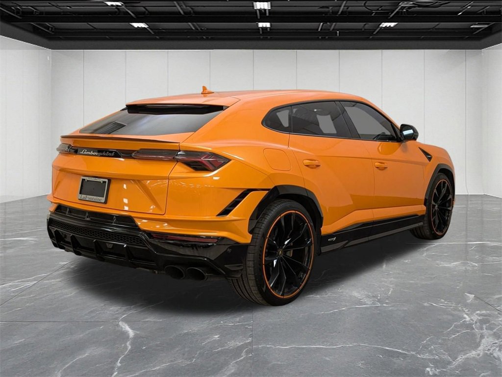 Used 2024 Lamborghini Urus S image 10