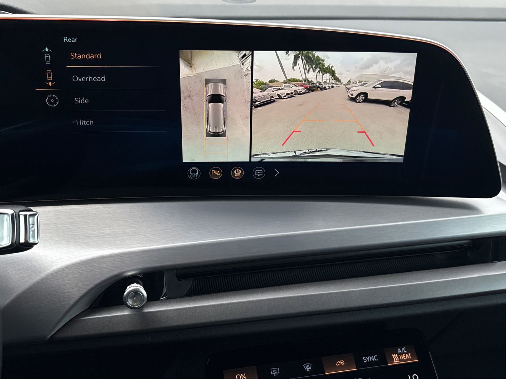 New 2026 Cadillac Vistiq Platinum image 25