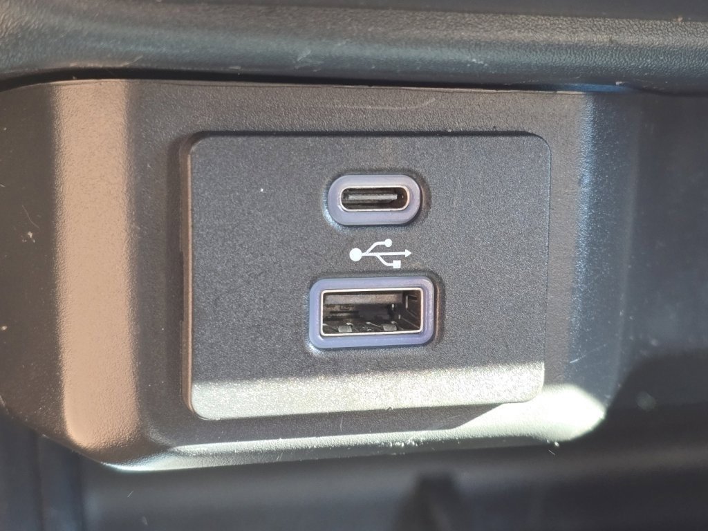 Used 2022 Ford Maverick XL image 5