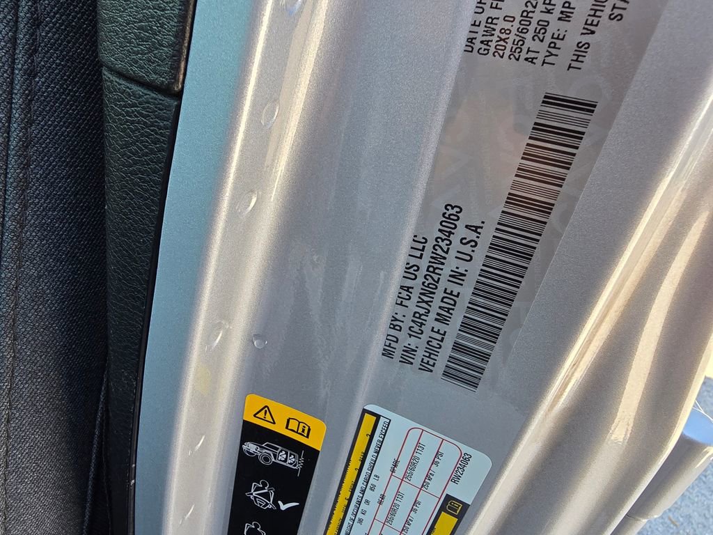 Used 2024 Jeep Wrangler Sport S image 16