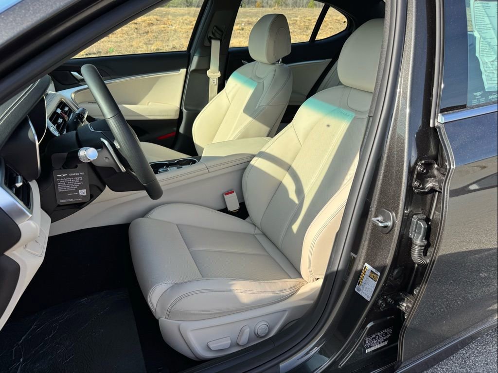 New 2026 Genesis G70 2.5T image 16