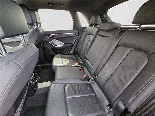 Used 2020 Audi Q3 2.0T Premium AWD/4WD image 15