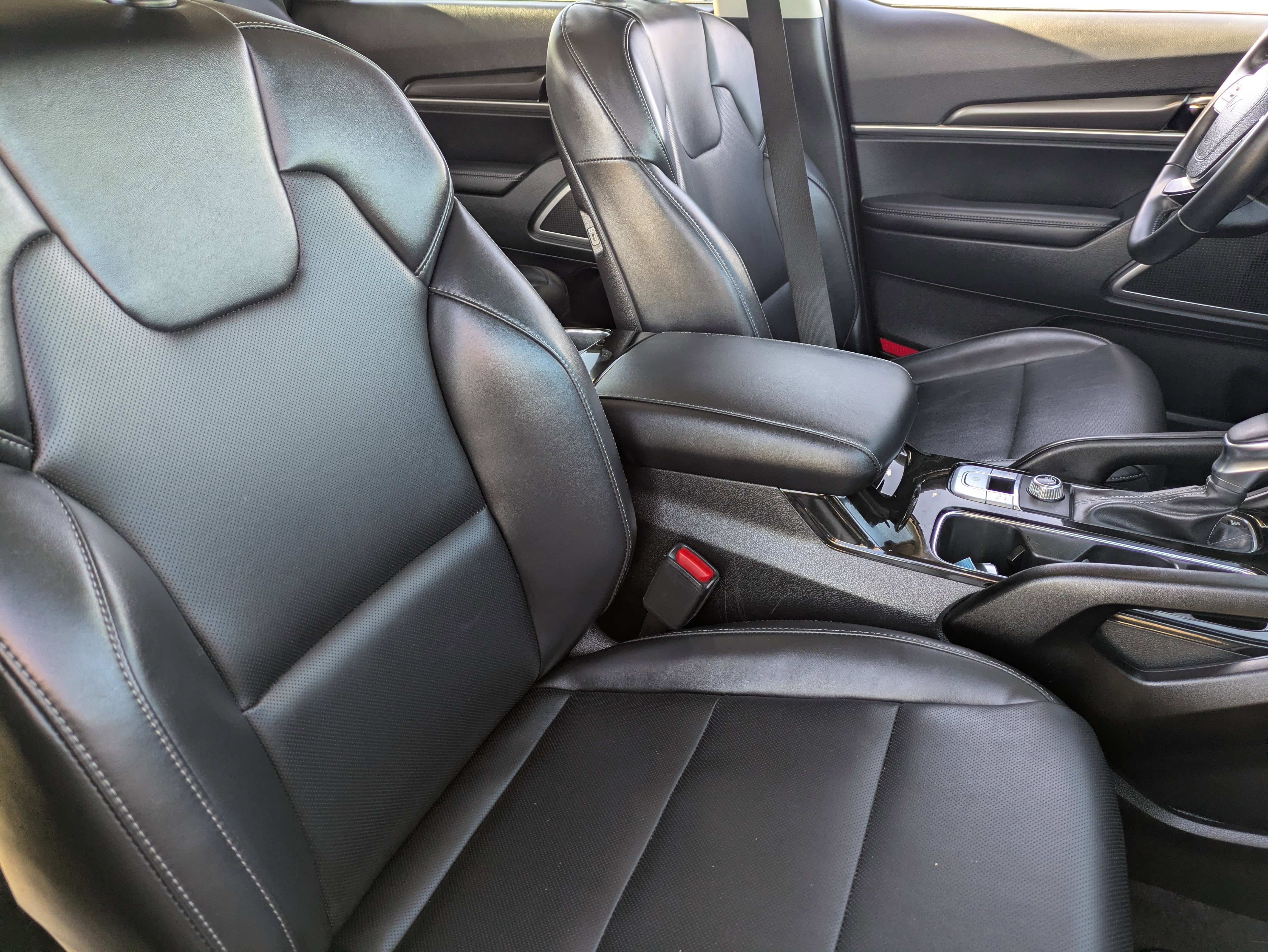 Used 2025 Kia Telluride S image 11