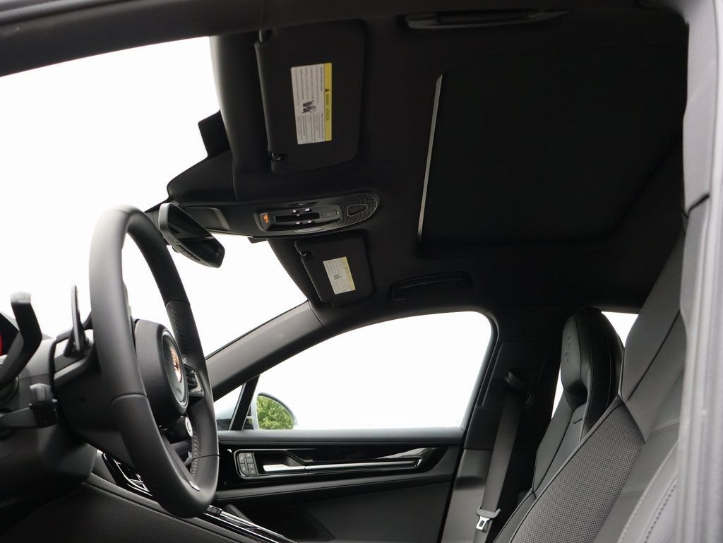 Certified 2025 Porsche Panamera 4 AWD/4WD image 36