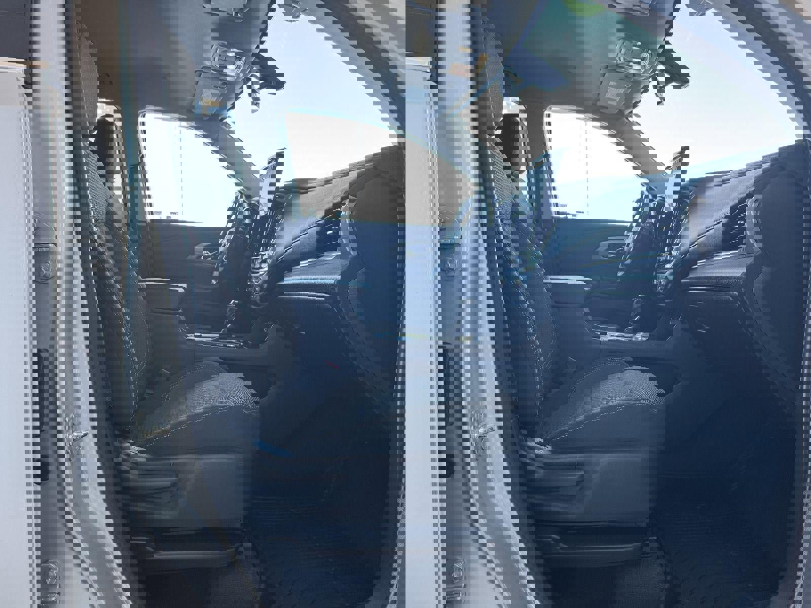 Used 2020 Chevrolet Traverse LT w/ LPO, Cargo Package image 30