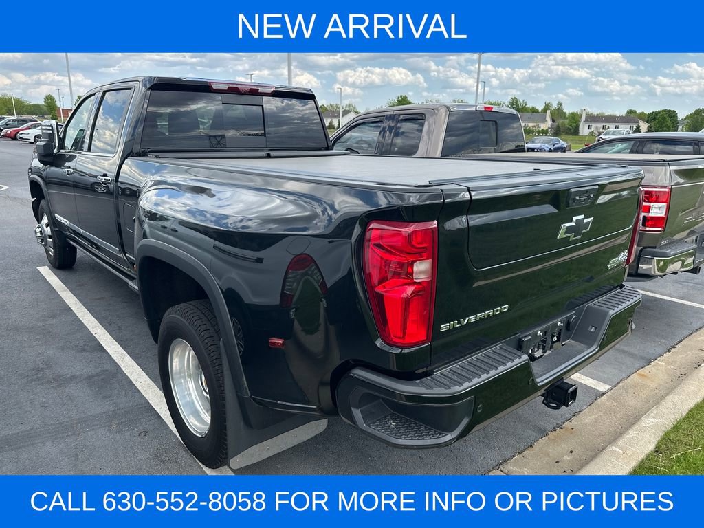 Used 2025 Chevrolet Silverado 3500 High Country w/ High Country Premium Package AWD/4WD image 2
