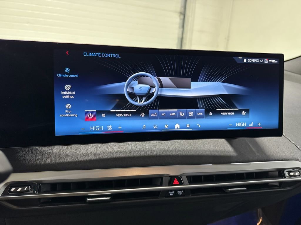 Used 2025 BMW iX M60 image 24