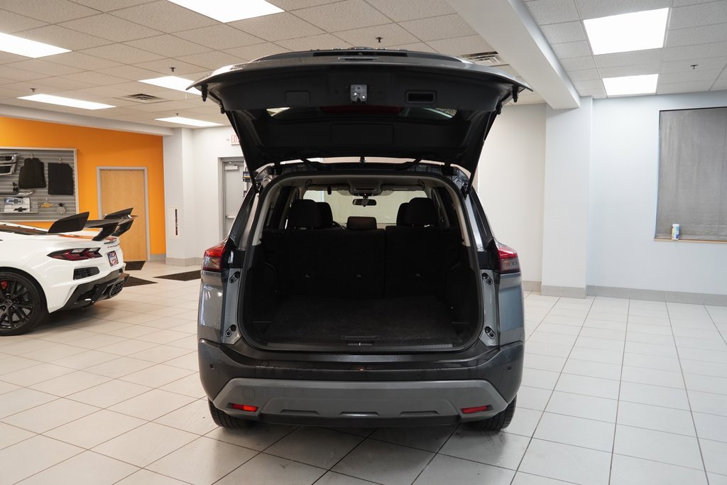 Used 2023 Nissan Rogue S image 9