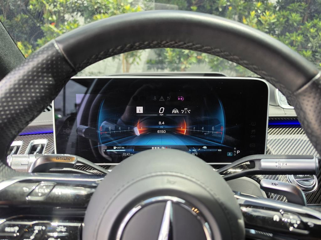 Used 2024 Mercedes-Benz S 63 AMG S w/ Carbon Fiber Exterior Package image 20