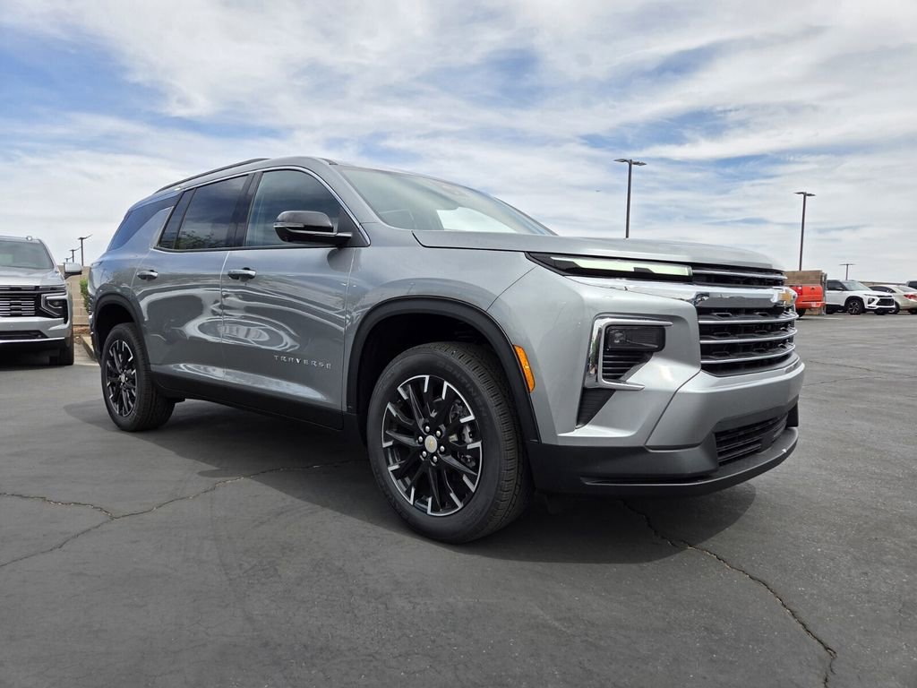 New 2026 Chevrolet Traverse LT w/ Sun and Wheel Package FWD image 1