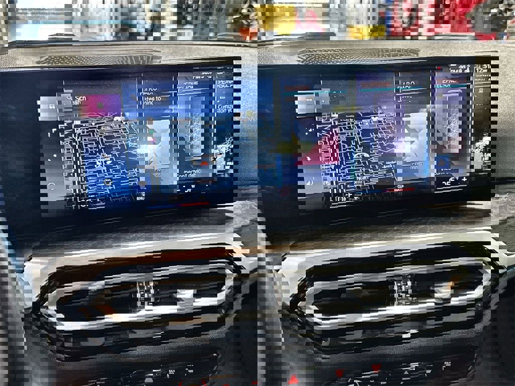 Used 2023 BMW 330i Sedan image 19