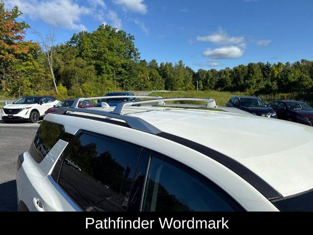 Certified 2023 Nissan Pathfinder SL w/ Black Appearance Package AWD/4WD image 17