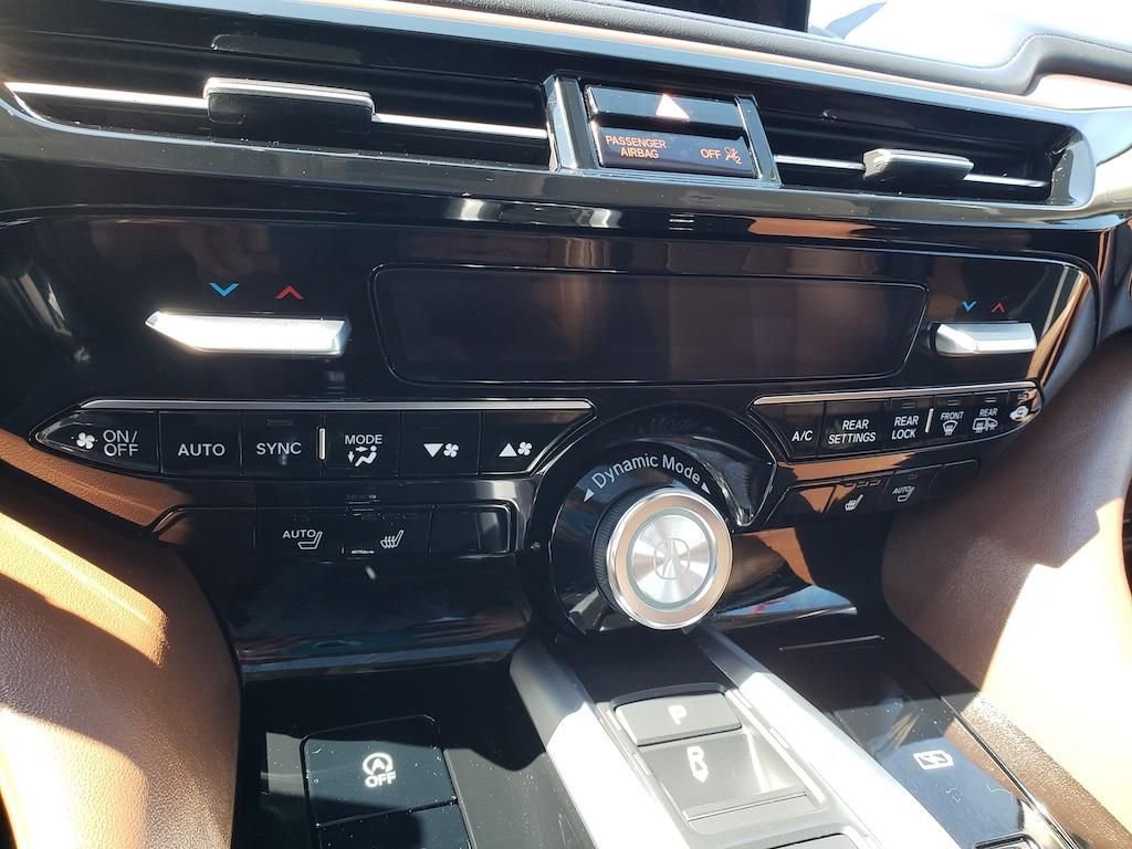 Used 2024 Acura MDX SH-AWD w/ Technology Package image 28