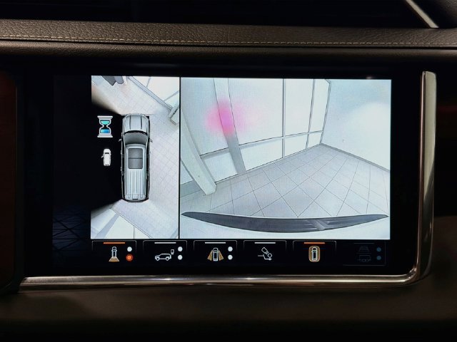 Certified 2023 GMC Yukon Denali Ultimate AWD/4WD image 13
