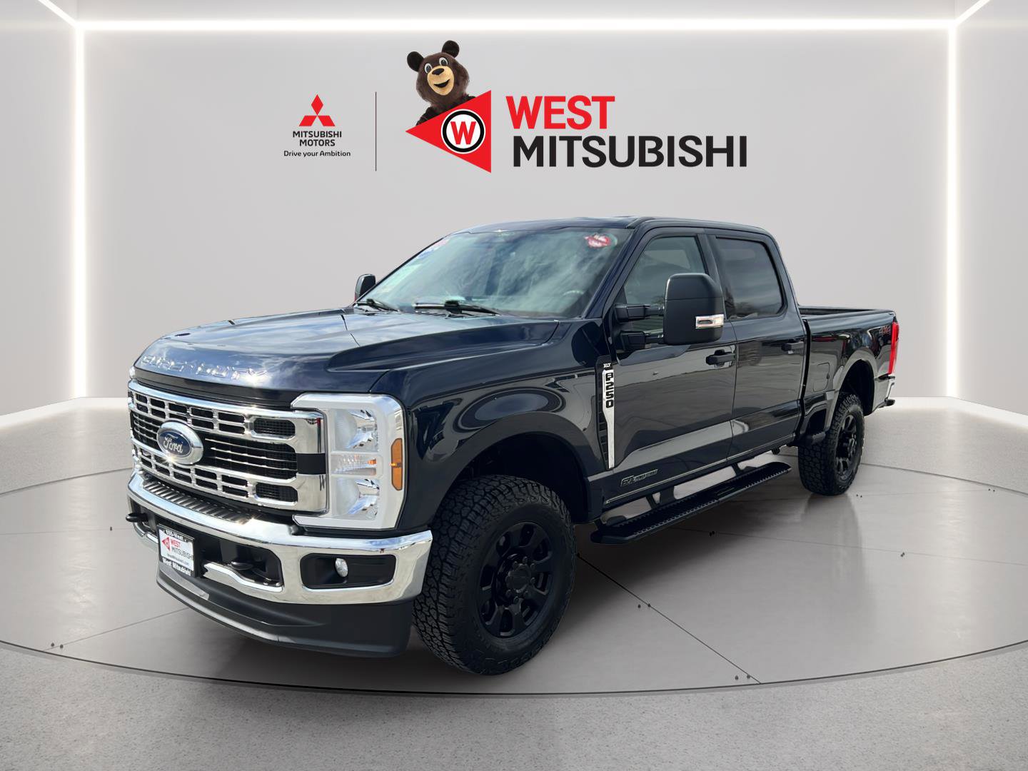 Used 2024 Ford F250 XLT image 1