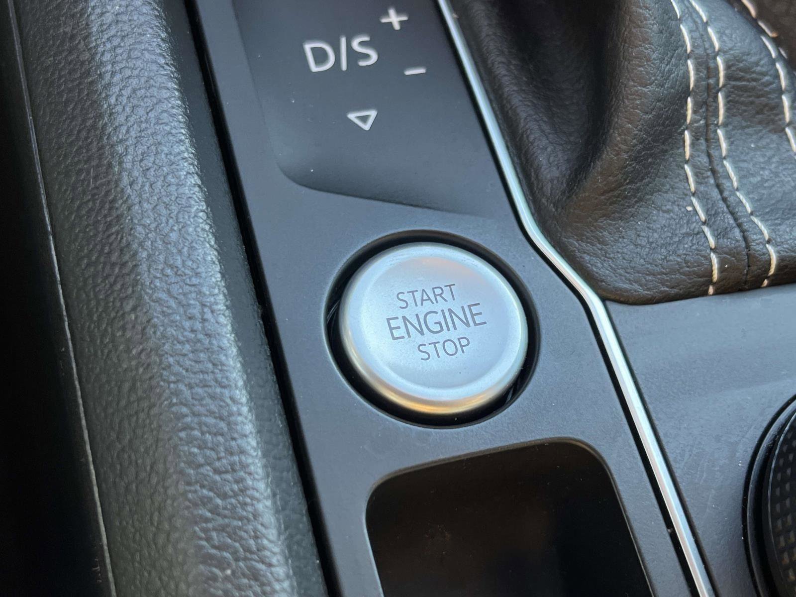 Used 2022 Volkswagen Atlas SE image 33