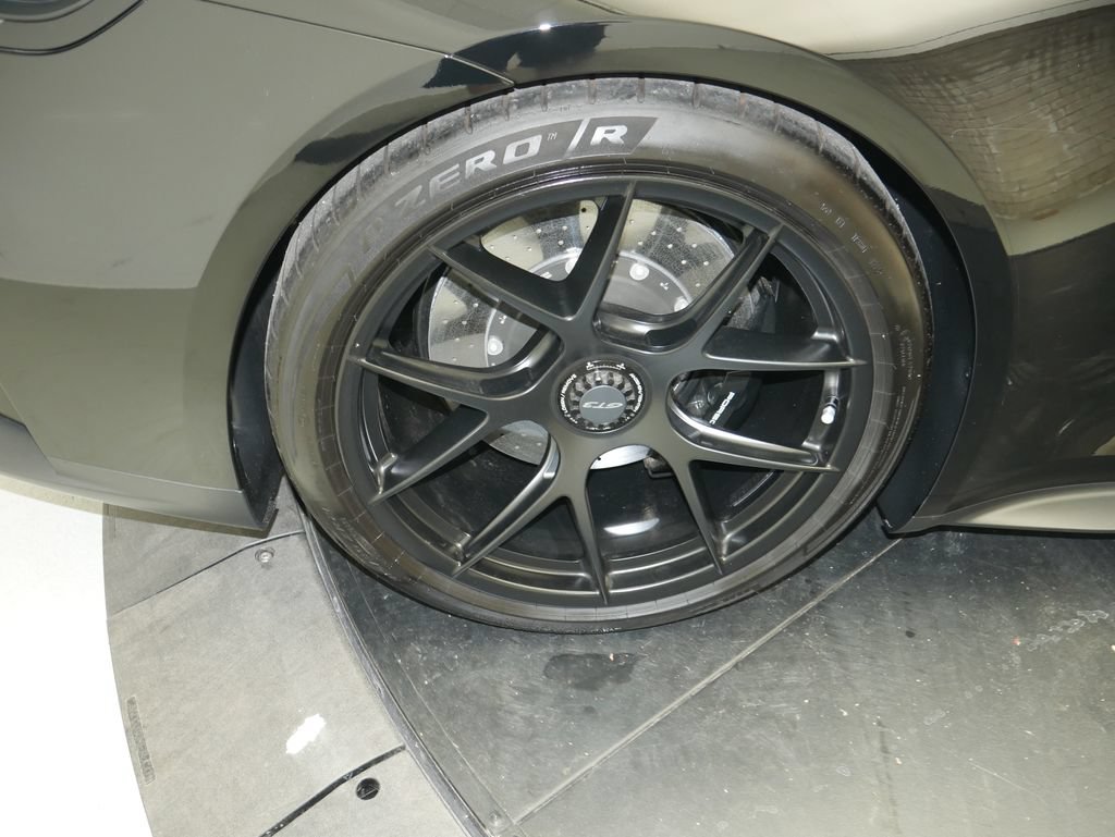 Used 2025 Porsche 911 GT3 RWD image 16