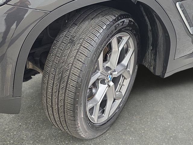 Certified 2025 BMW X4 xDrive30i image 29