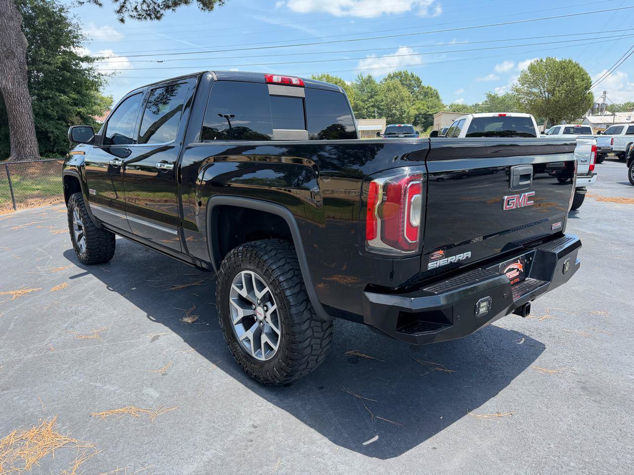 Used 2016 GMC Sierra 1500 SLT w/ All-Terrain Package AWD/4WD image 2