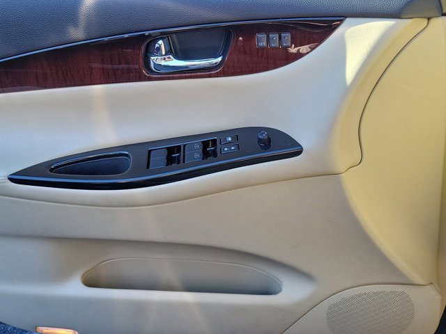 Used 2016 INFINITI QX50 2WD w/ Premium Plus Package image 29