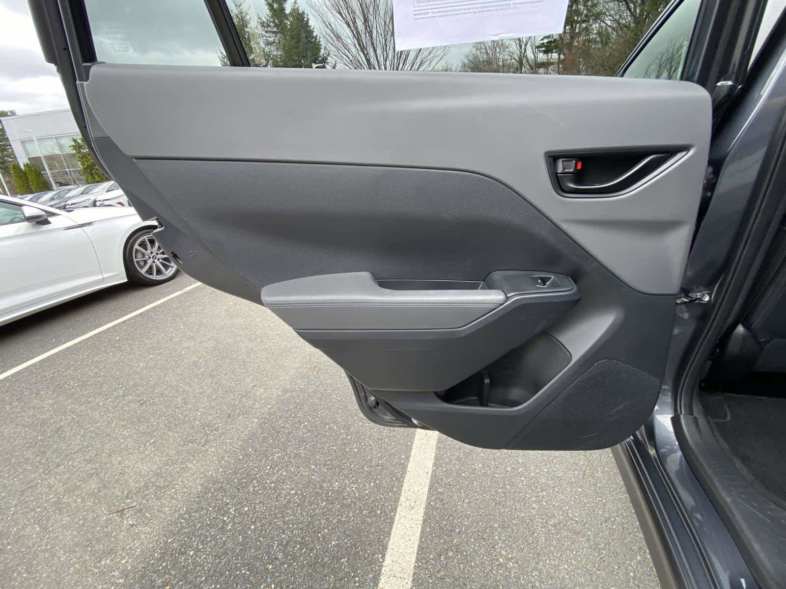 Used 2024 Subaru Crosstrek 2.0i Premium AWD/4WD image 33