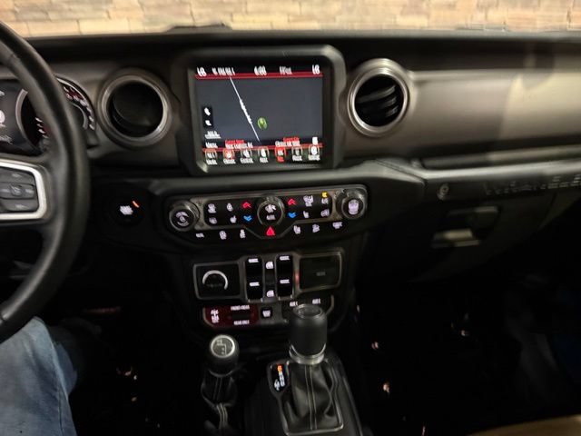 Used 2019 Jeep Wrangler Unlimited Rubicon w/ Dual Top Group AWD/4WD image 19