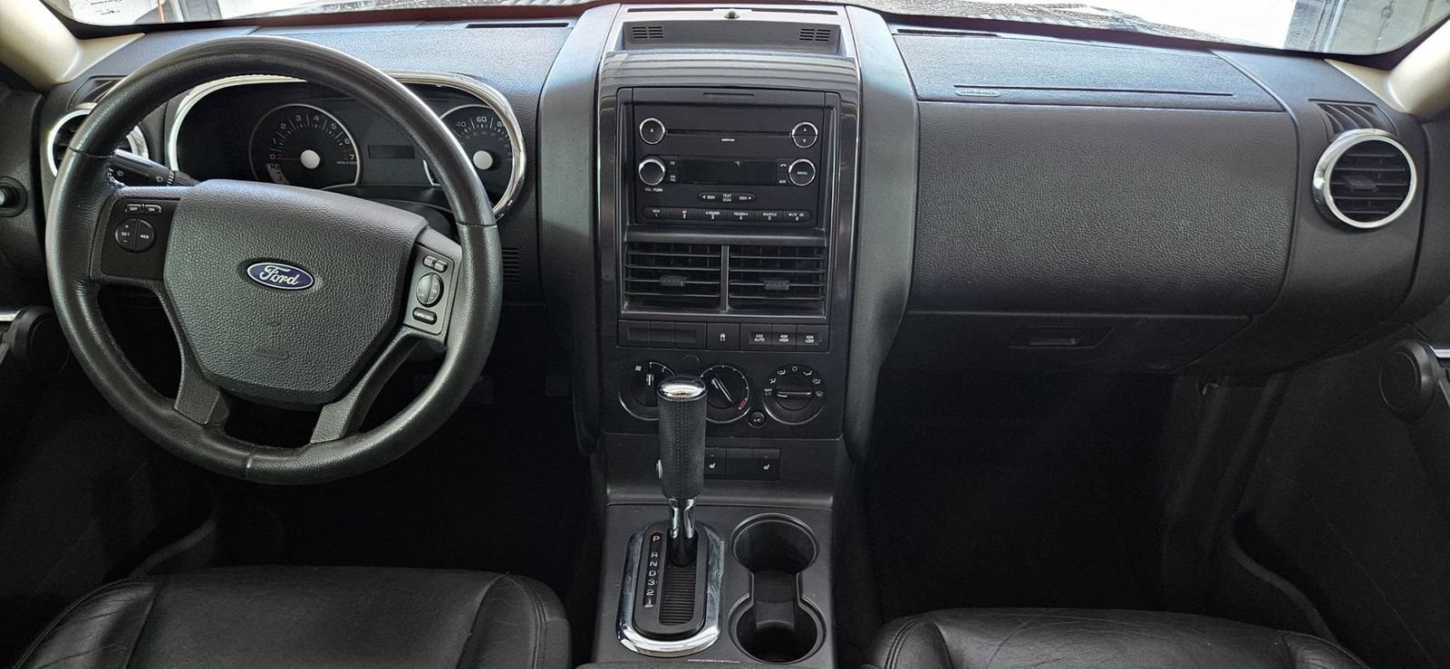 Used 2010 Ford Explorer XLT AWD/4WD image 9