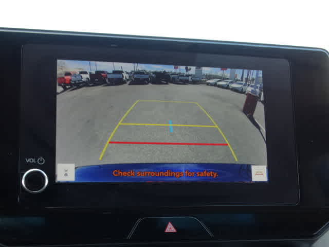 Certified 2023 Toyota Venza LE AWD/4WD image 28