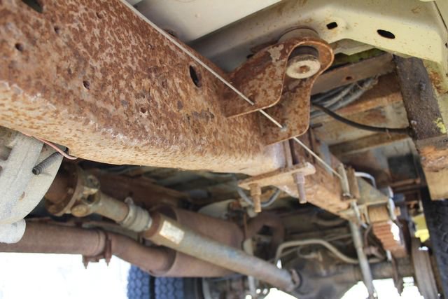 Used 2000 Ford F450 4x4 Regular Cab Super Duty image 12