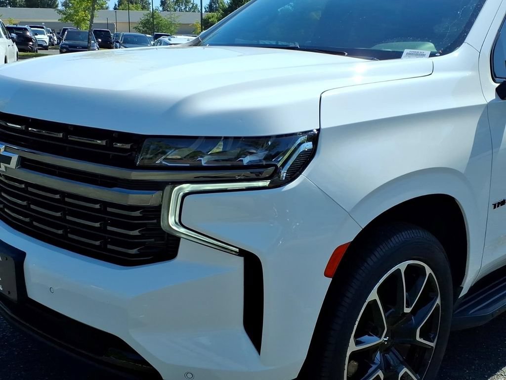 Used 2022 Chevrolet Tahoe RST w/ Luxury Package AWD/4WD image 27