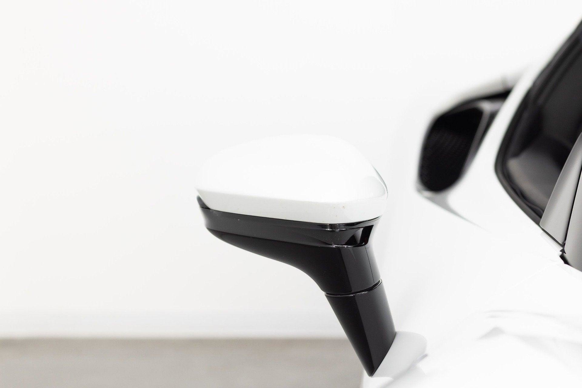 Certified 2022 Ferrari SF90 Spider image 33