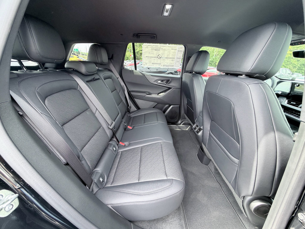 New 2026 Chevrolet Equinox LT w/ Convenience Package II AWD/4WD image 26
