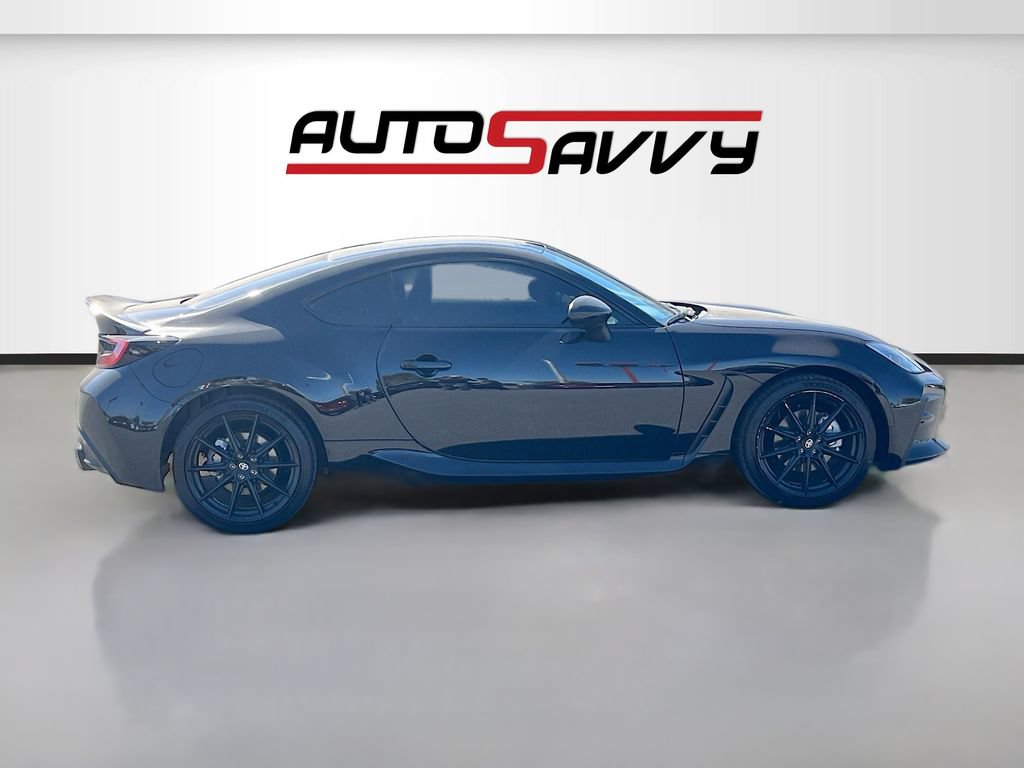 Used 2025 Toyota GR86 Premium w/ ALL Weather Mat Package (TMS) RWD image 8
