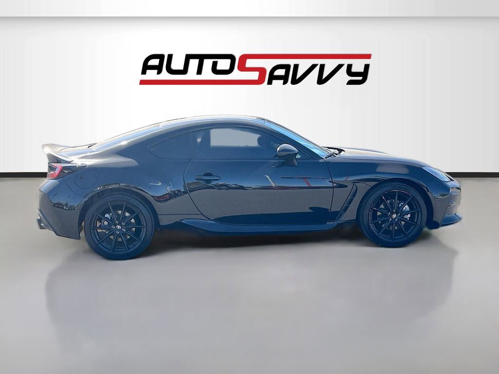 Used 2025 Toyota GR86 Premium w/ ALL Weather Mat Package (TMS) RWD image 8
