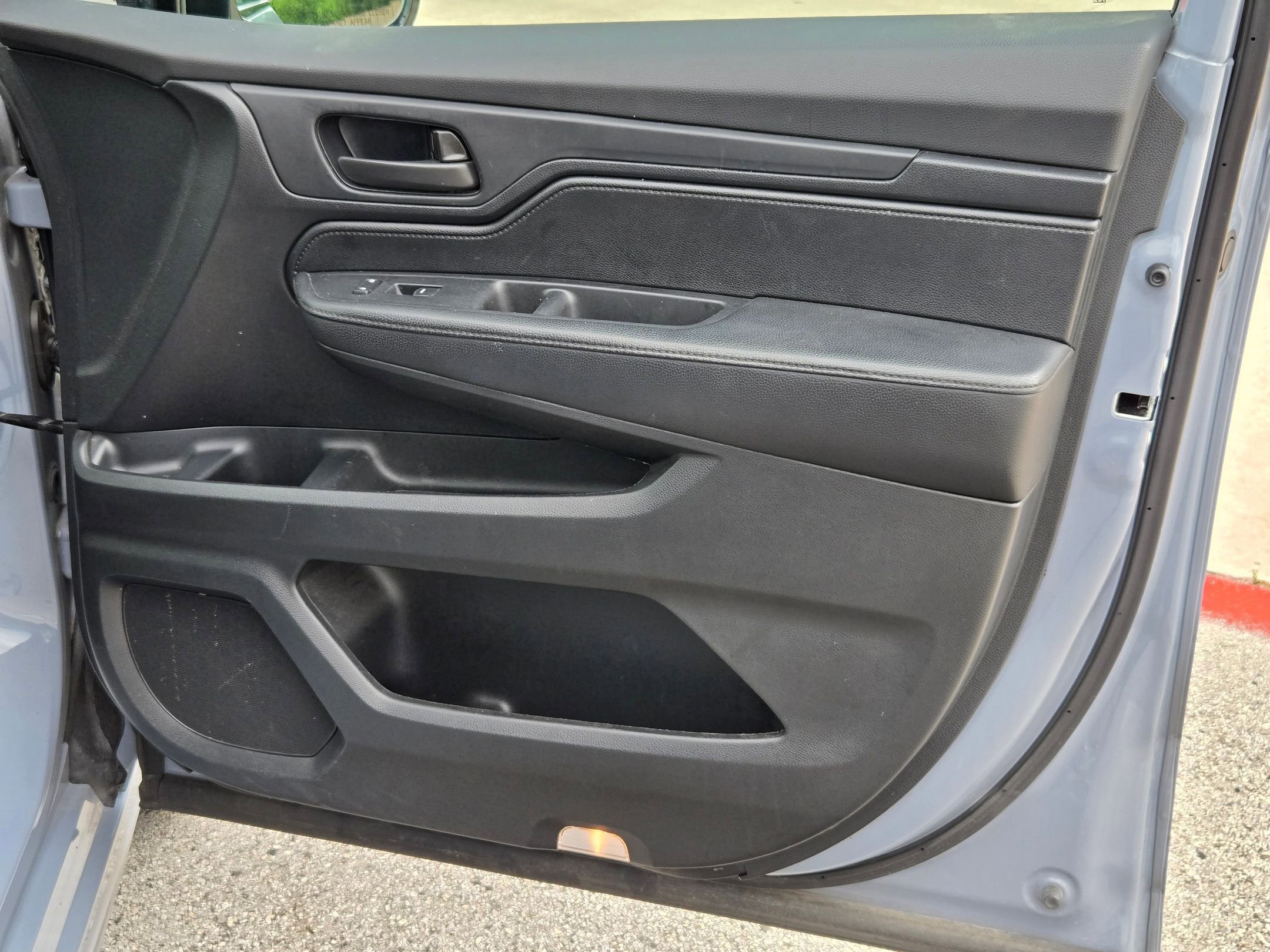 Used 2024 Honda Odyssey Sport image 25