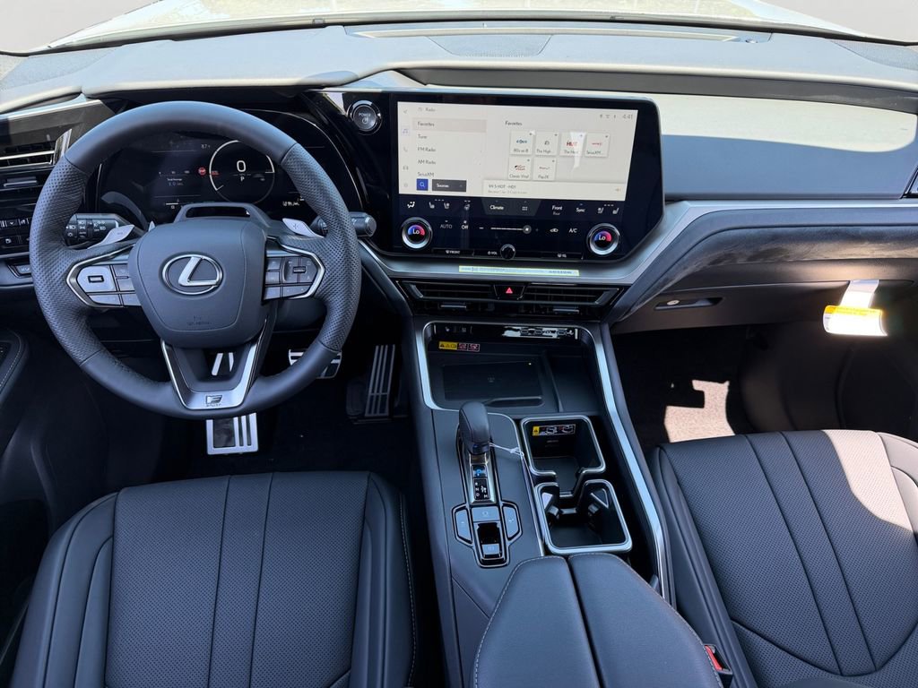 New 2026 Lexus TX 500h AWD image 10