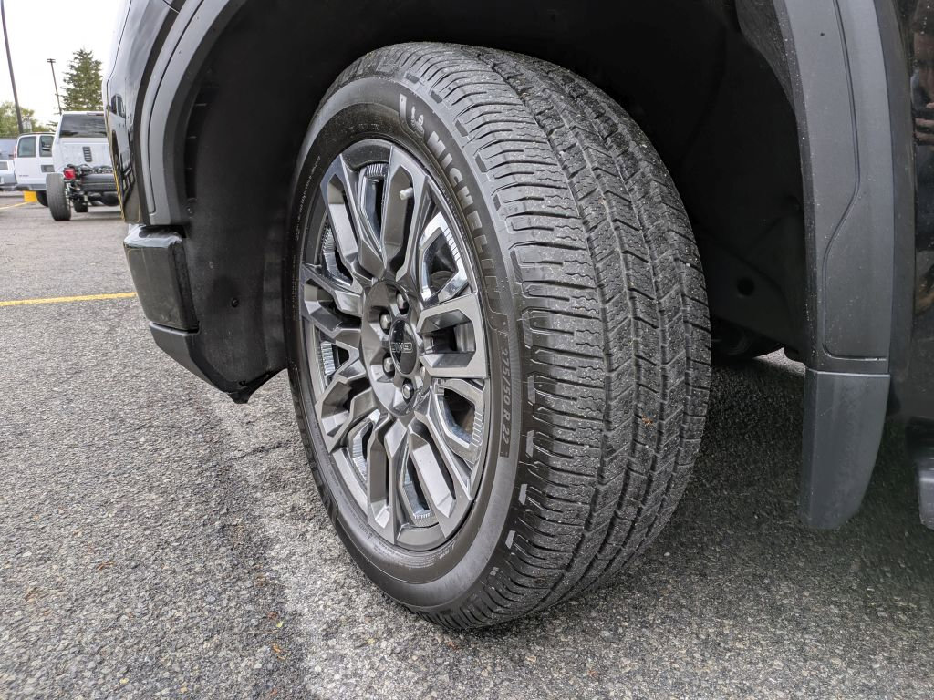Certified 2023 GMC Sierra 1500 Denali Ultimate AWD/4WD image 35