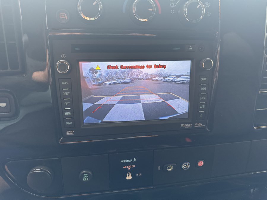 Used 2014 Chevrolet Express 2500 Extended RWD image 21