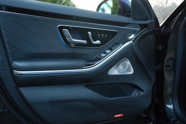 Used 2021 Mercedes-Benz S 580 4MATIC Sedan w/ AMG Line image 21
