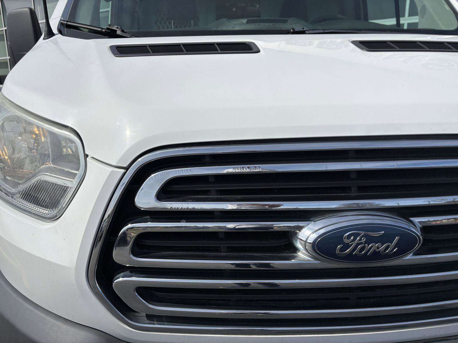 Used 2015 Ford Transit 250 130 Low Roof w/ Exterior Upgrade Package image 21