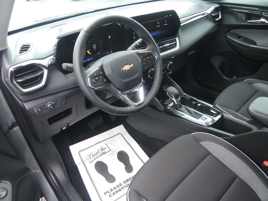 Used 2026 Chevrolet TrailBlazer LT w/ Convenience Package image 5